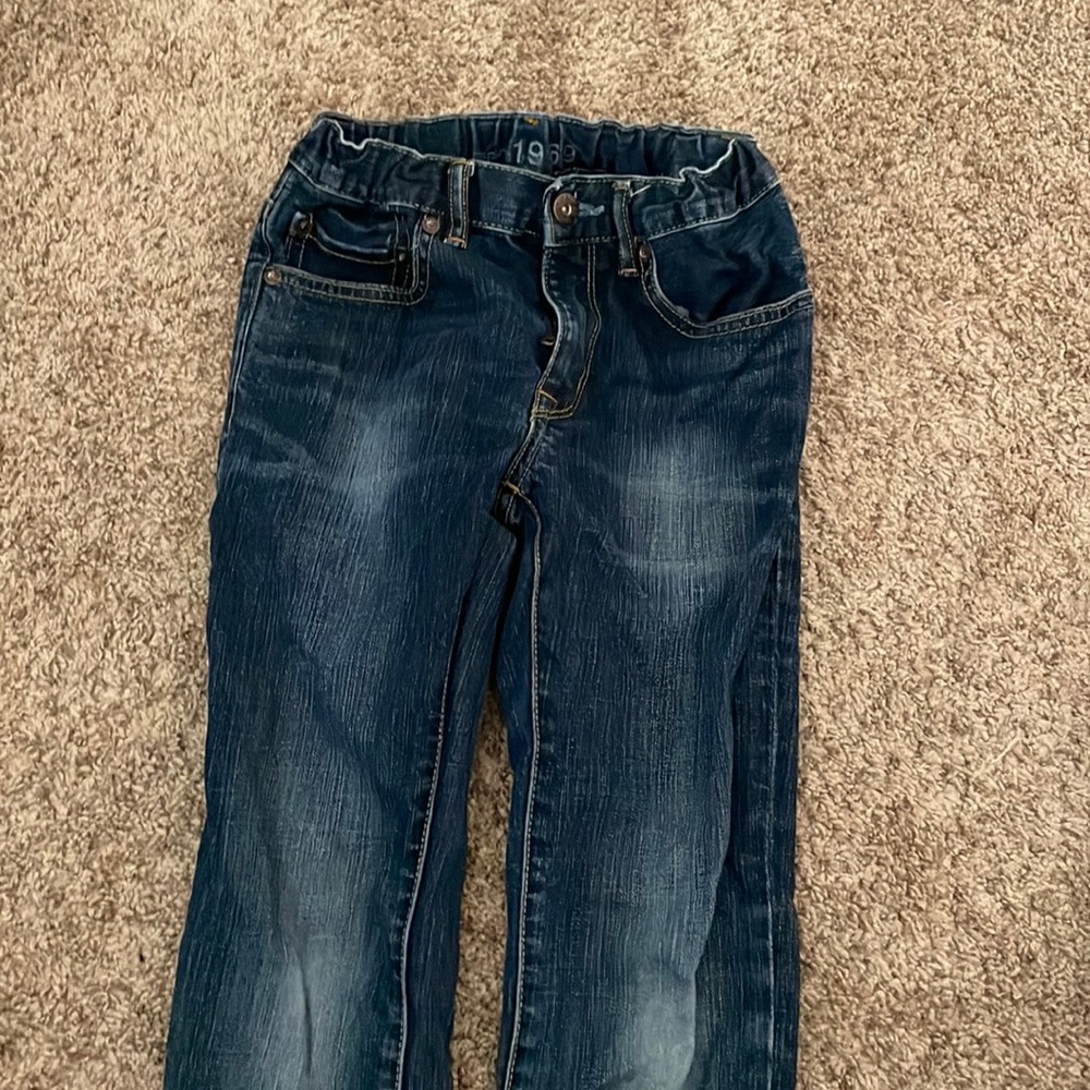 Adjustable waist gap jeans